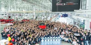 Tesla passe la barre des 2 millions de modèles fabriqués à Shanghai