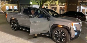 GMC Sierra EV : première apparition publique pour le futur pick-up électrique