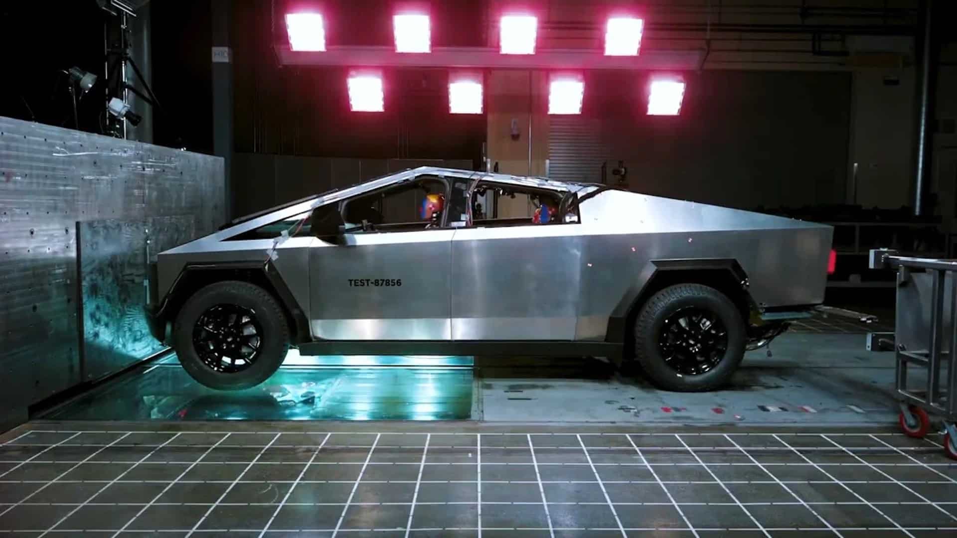 Le Tesla Cybertruck est-il un véhicule dangereux ?