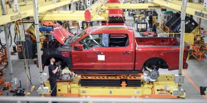 Ford F-150 Lightning : la production du pick-up électrique est à l’arrêt car “la demande baisse”