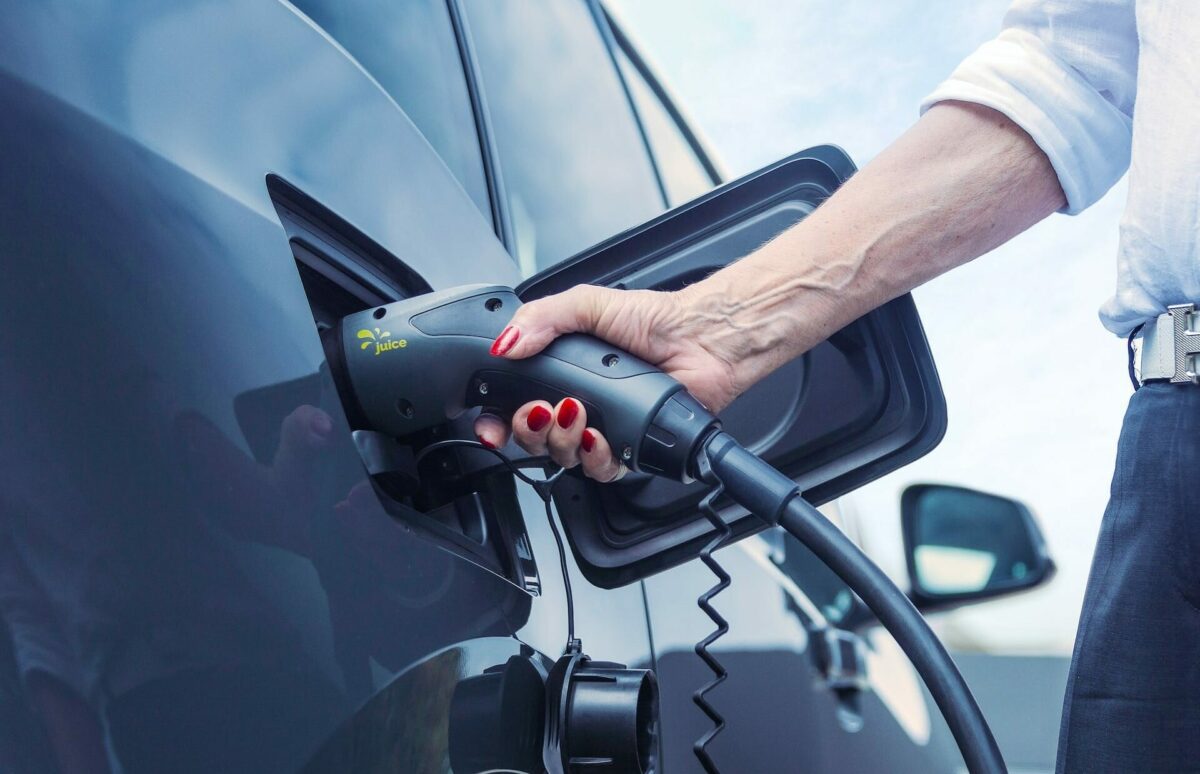 La recharge de votre voiture électrique pourra vous coûter plus cher dès le 1er février 2024