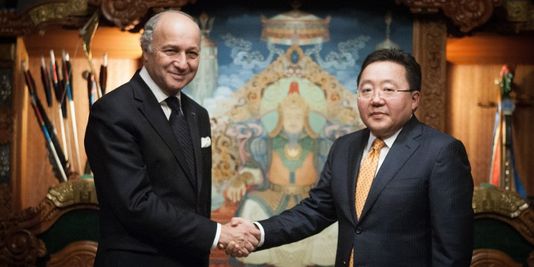 Areva signe un partenariat stratégique pour exploiter de l'uranium en Mongolie
