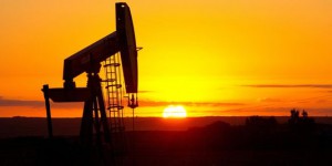 Le boom du pétrole de schiste américain devrait plafonner en 2016 : et ensuite ?