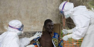 Virus Ebola : des équipes françaises déployées à l'aéroport international de Conakry