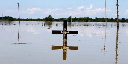 Les inondations dans les Balkans en 16 images