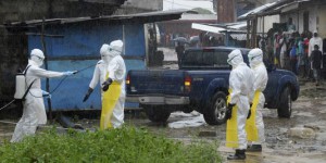Ebola : Frontex suspend ses rapatriements d'immigrés vers le Nigeria