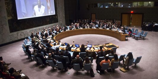 Ebola menace la paix et la sécurité internationales, déclare le Conseil de sécurité