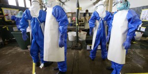 Ebola : « On aligne les millions mais il n’y a que quelques cliniques qui fonctionnent »