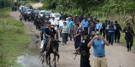 Violents heurts lors d'une manifestation de paysans contre un canal au Nicaragua