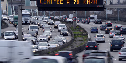 Périphérique : Anne Hidalgo s’oppose à l’idée de réduire la vitesse à 50 km/h la nuit