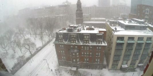 Time Lapse : Boston sous 60 cm de neige