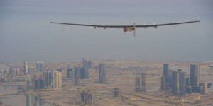 « Solar Impulse 2 » : 3e vol d'essai à Abou Dhabi avant un tour du monde
