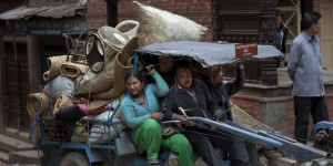 Après le séisme, l’exode de Népalais de Katmandou