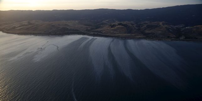 Importante fuite de pétrole sur les côtes de Californie