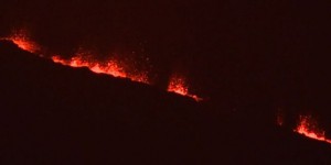 La Réunion : le piton de la Fournaise en éruption