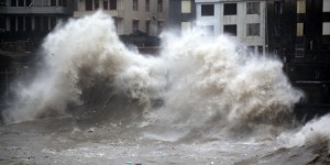Plus de 800 000 personnes évacuées en Chine à l’approche d’un typhon
