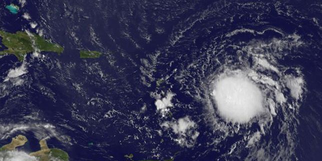 La tempête tropicale Erika frappe les Caraïbes et se dirige vers la Floride