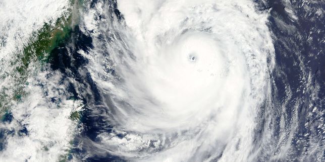 Le typhon Goni et ses vents à 198 km/h arrivent au Japon