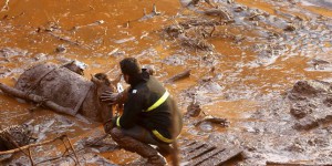Au Brésil, une course contre la montre pour trouver des survivants après une coulée de boues toxiques