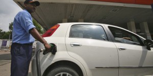 Les ventes de voitures gourmandes au diesel provisoirement suspendues à New Delhi