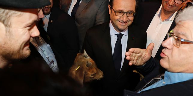 Hollande appelle à une révision de la loi sur la grande distribution