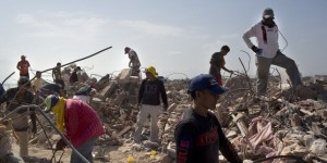 525 morts dans le séisme en Equateur, selon le dernier bilan