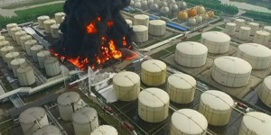 Un incendie ravage un entrepôt de produits chimiques en Chine