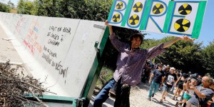 Déchets radioactifs : à Bure « on défait le mur ! »