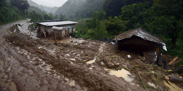 Au Mexique, le bilan des victimes de glissements de terrain causés par la tempête Earl s’alourdit