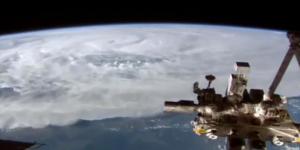 L’imposant cyclone Debbie filmé depuis l’espace