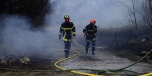 Dans les Bouches-du-Rhône, un incendie brûle plus de 350 hectares de forêt