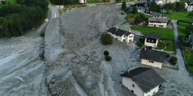 Huit disparus après un glissement de terrain en Suisse