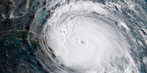 7 000 kilomètres parcourus, 30 morts, une dizaine de territoires touchés : le bilan de l’ouragan Irma