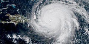 En direct : la traversée destructrice de l’ouragan Irma