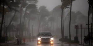 Attendu en Floride, l’ouragan Irma dévie et balaie aussi Cuba