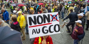 Manifestation à Strasbourg contre un projet de rocade autoroutière jugé « dévastateur » pour l’environnement