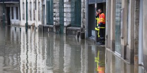 Inondations : quatorze départements encore en vigilance orange