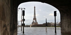 Inondations : pas de répit, la Seine de plus en plus haute à Paris
