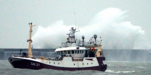 Pêche électrique : des pêcheurs en colère bloquent l’accès routier au port de Boulogne