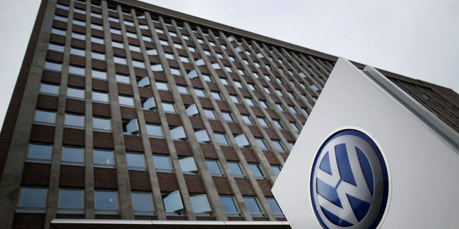 Tests sur des humains et des singes : un haut responsable de Volkswagen suspendu