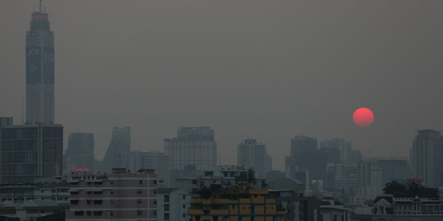 Bangkok fait face à des pics de pollution alarmants