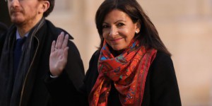 Paris : Anne Hidalgo se félicite d’une « baisse record » du trafic auto en 2017