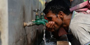 Les habitants des villes indiennes souffrent d’un piètre approvisionnement en eau