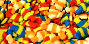 Les nanoparticules, présentes dans les sucreries et plats préparés, bientôt interdites en France