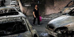 En Grèce, désolation et solidarité à Mati au lendemain de l’incendie mortel