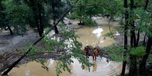 Inondations : une personne disparue, 1 600 évacuées
