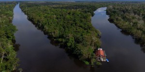 Brésil : Bolsonaro veut exploiter les ressources d’une réserve indigène