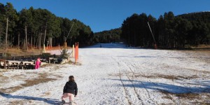 Faute de neige, la moitié des stations de ski des Pyrénées sont à l’arrêt