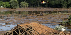Rupture d’un barrage minier au Brésil : le bilan monte à 58 morts