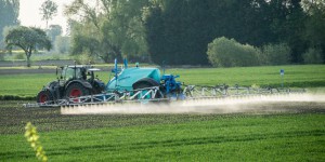 Agriculture : « Comprendre pourquoi l’usage de produits chimiques ne baisse pas »